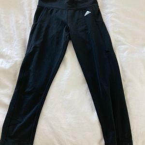 Women’s adidas climate workout capris - small